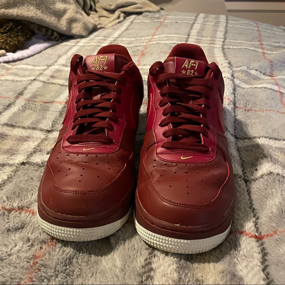 Nike Air Force 1s size 12